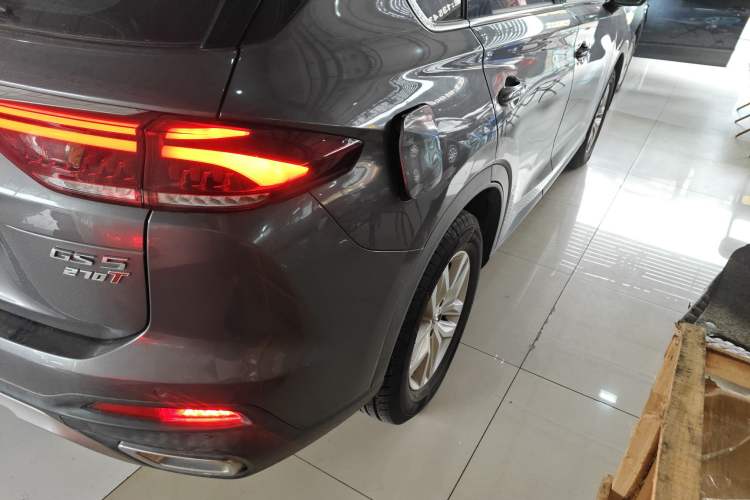 Used GAC Trumpchi GS5 2019 270T Automatic Elite Edition Right Rear Taillight