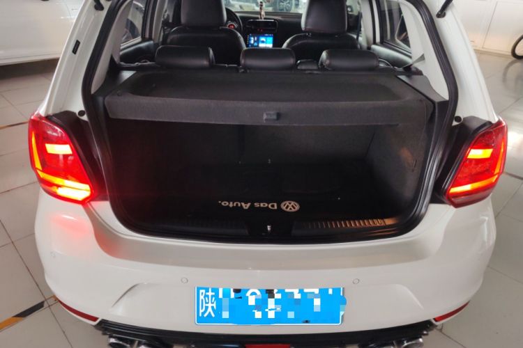 Used Volkswagen Polo 2016 1.6L Automatic Comfort Model Trunk