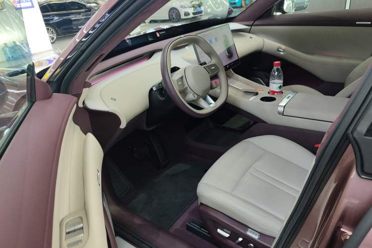 Used Xiaomi Auto YU7 2025 Ultra-Long Range High-Performance All-Wheel-Drive Max Edition