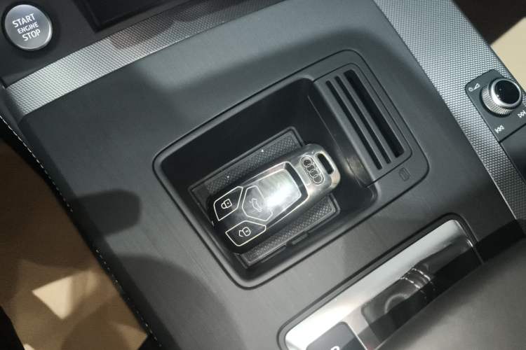 Used Audi Q5L 2023 40T Fashionable and Elegant Version