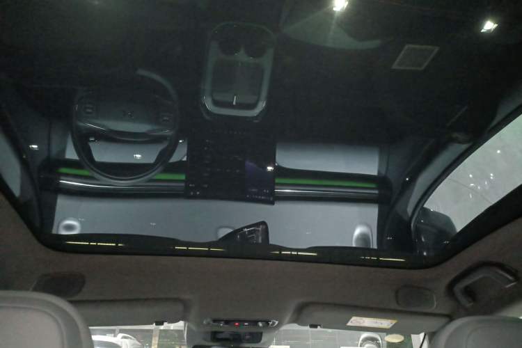 Used XPeng G7 2025 Model—702 Ultra Long Range Headliner