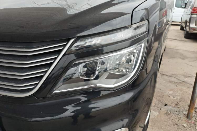 Used FORTHING Lingzhi 2019 M5L 1.6L 7-Seater Exclusive Model China VI Standard
