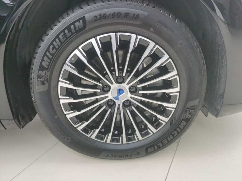 Used Denza D9 2022 DM-i 970 Four-Wheel Drive Prestige Model — 25