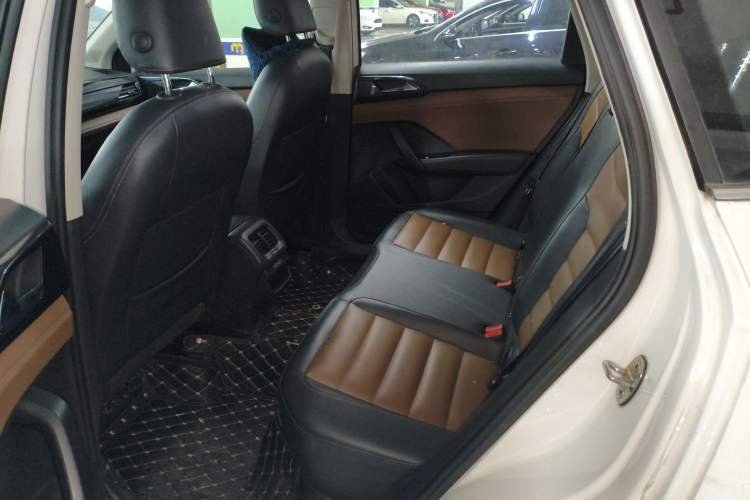 Used Volkswagen Tharu 2019 330TSI Four-Wheel Drive Luxury Edition China VI Standard