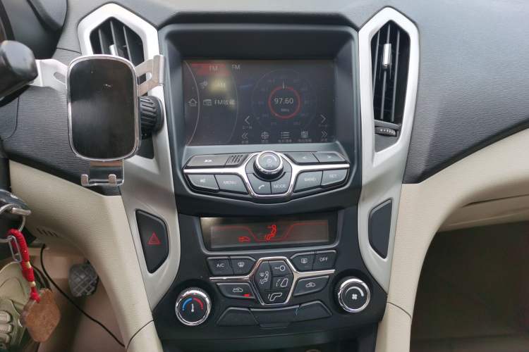 Used Chery Arrizo 7 2015 1.6L Manual ZhiShang Edition
