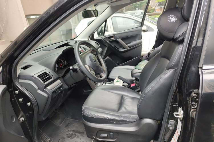 Used Subaru Forester 2014 2.0i Automatic Luxury Edition Left Front Seat