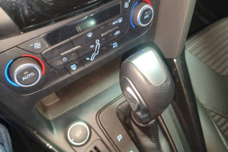 Used Ford Focus 2017 Sedan 1.6L Automatic Fashion Edition Smart Drive Version