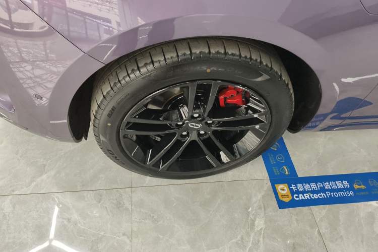 Used Hima AITO M5 2025 Extended-Range Ultra All-Wheel-Drive Version Left Front Wheel Hub