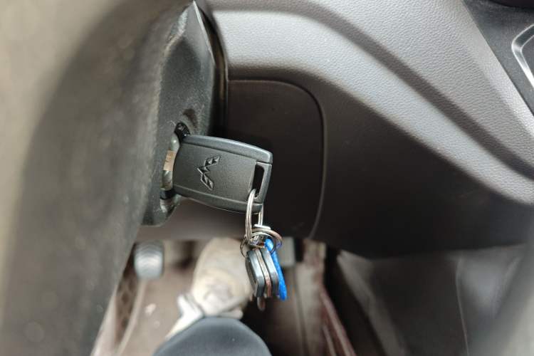 Used Wuling Hongguang V 2022 1.5L Enjoy Edition Electric-Powered LAR Vehicle Key