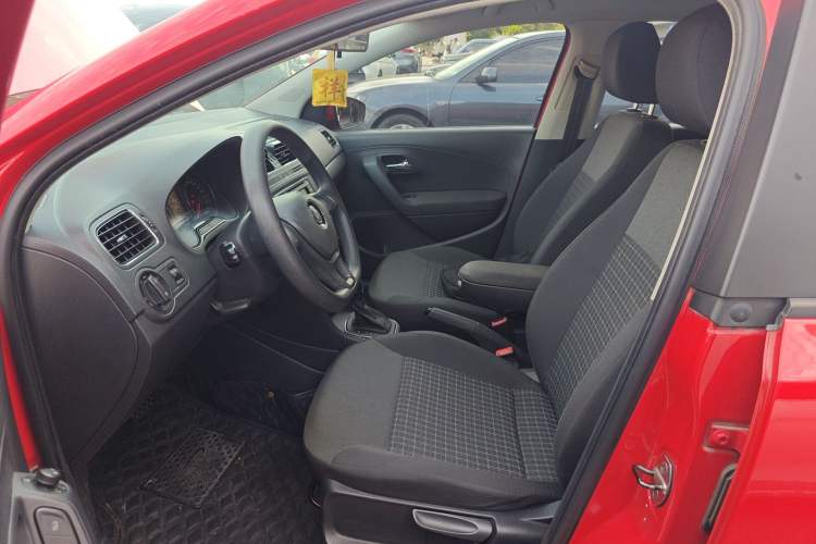 Used Volkswagen Polo 2014 1.4L Automatic Comfort Edition Left Front Seat