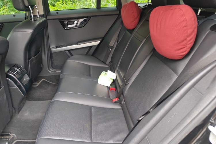 Used Mercedes-Benz GLK-Class 2011 GLK 300 4MATIC Fashion Model Left Rear Seat