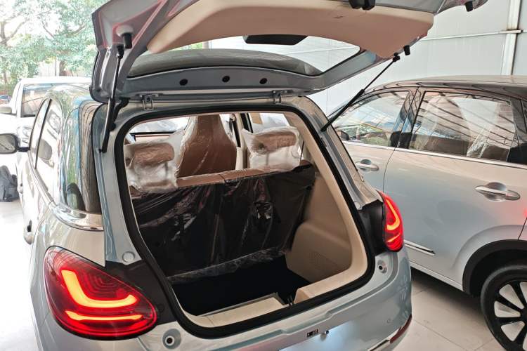 Used Wuling Bingo 2025 333 km Lingxi Connected Version Trunk