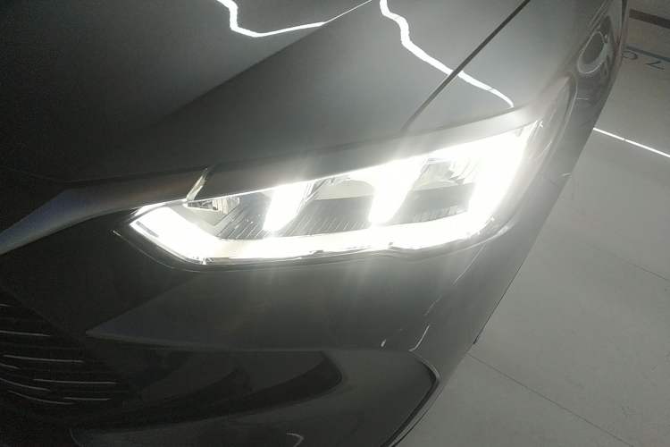 Used BYD Song Pro New Energy 2024 HONOR Edition DM-i 110KM Excellence Model
