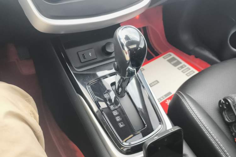 Used Nissan Tiida 2021 1.6L CVT Smart Drive Edition Gear Lever