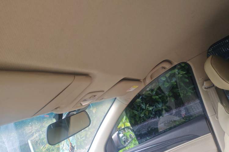 Used Baojun 730 2016 1.5L Manual Comfort Version 7 Seats China V Emission Standard Headliner