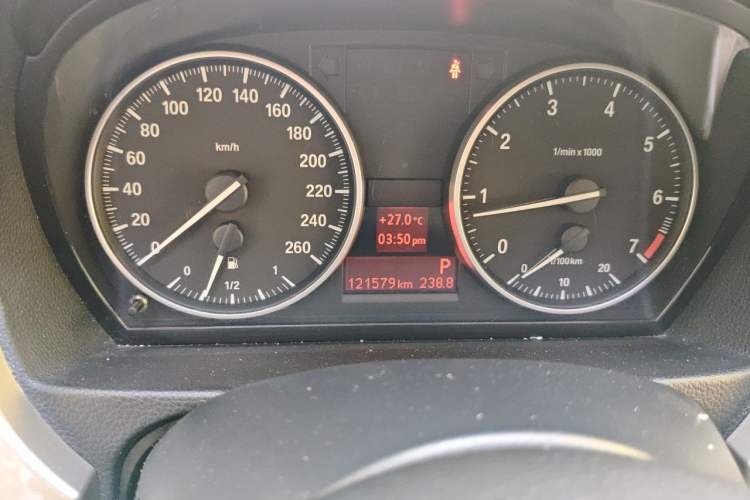 Used BMW 3 Series 2010 320i Luxury Model
