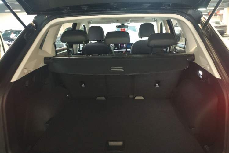 Used Volkswagen Tayron 2020 330TSI Two-Wheel Drive Luxury Smart Connectivity Version Trunk