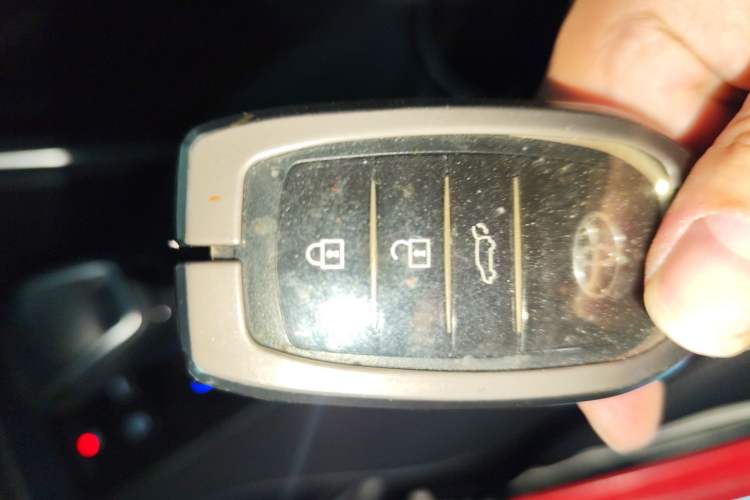 Used Toyota Venza 2023 2.0L CVT Two-Wheel Drive Prestige Version