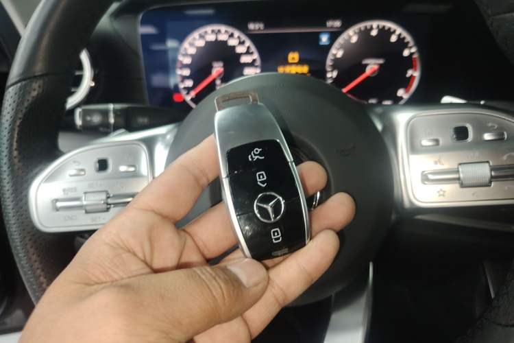 Used Mercedes-Benz E-Class 2019 Restyled E 300 L Sporty and Stylish Edition
