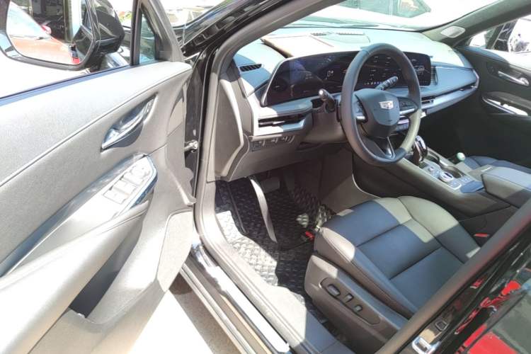 Used Cadillac XT4 2024 Facelift 28T Two-Wheel-Drive Luxury Version