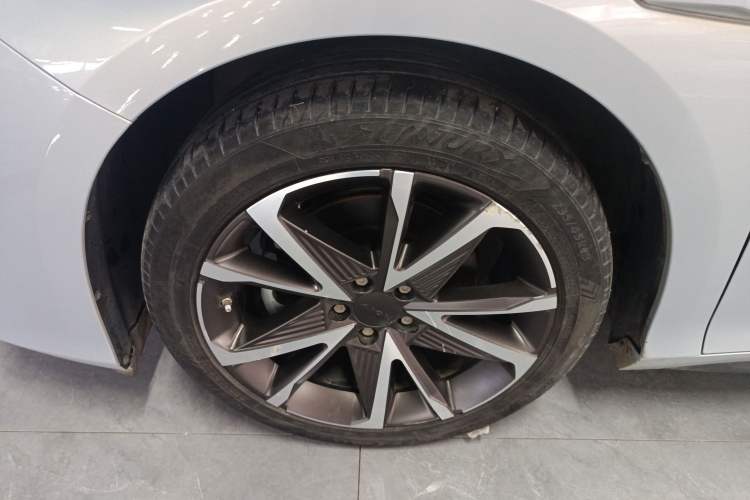 Used AION S Plus 2023 70 Executive Edition Lithium Iron Phosphate
