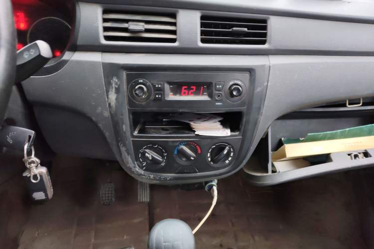 Used Wuling Zhiguang 2015 1.2L S Practical Model LSI