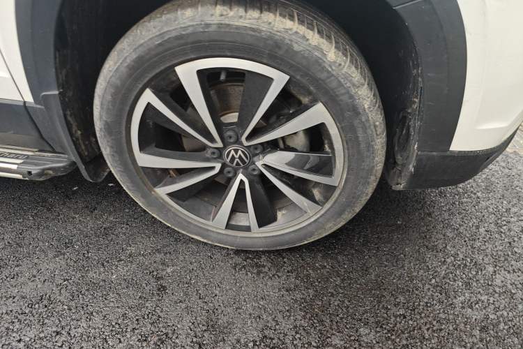 Used Volkswagen Tharu 2022 280TSI Two-Wheel-Drive Luxury Edition