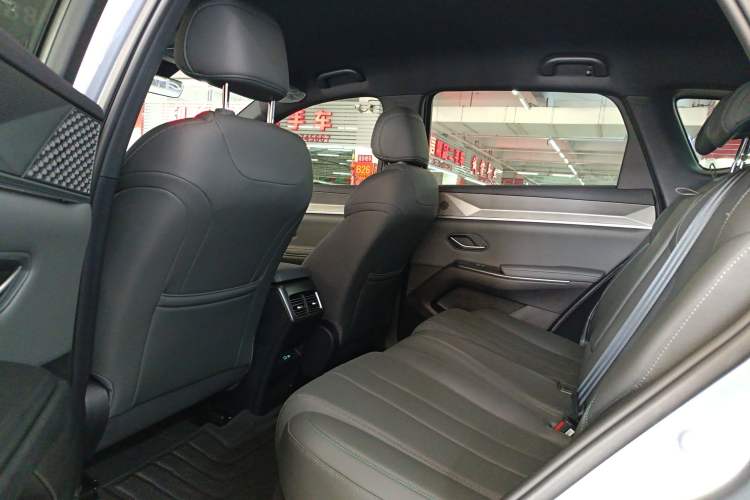 Used BYD Song Pro New Energy 2025 2nd Generation Intelligent Driving Version DM-i 75KM Leading Edition Left Rear Seat