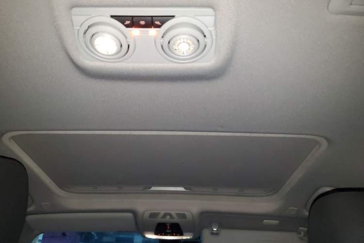 Used BMW 3 Series 2016 316Li Fashion Model
