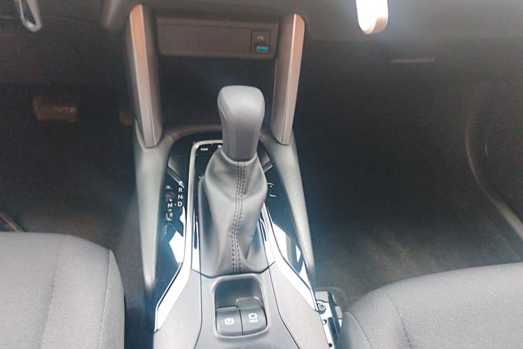 Used Toyota Corolla Cross 2024 2.0L Pioneer Edition
