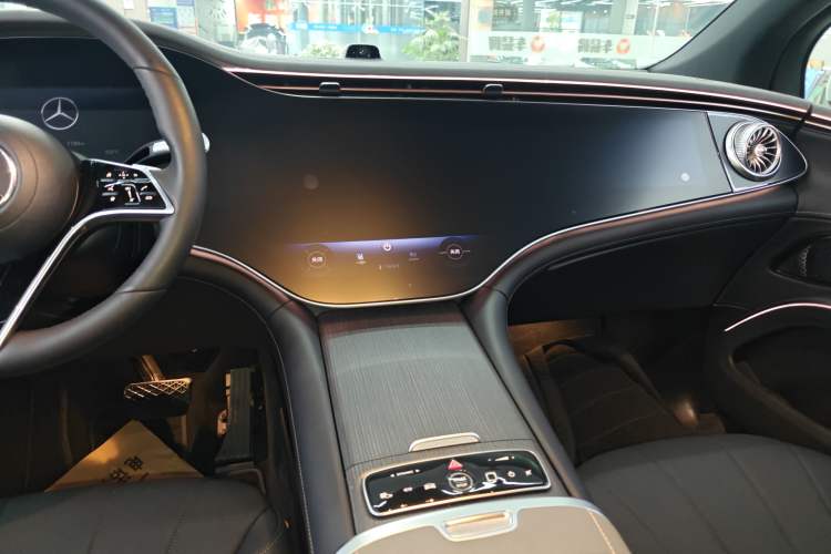 Used Mercedes-Benz EQS SUV 2023 450+ Audio And AC Panel