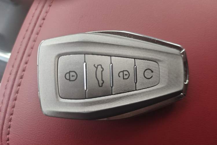 Used Geely Auto Coolray 2020 Facelift 240T DCT Hunter
