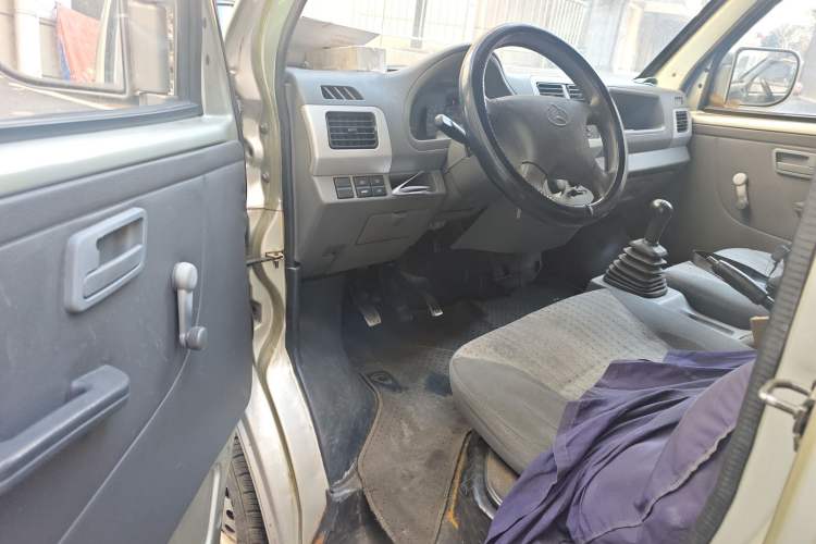 Used CHANGAN KAICHENG Xingguang 4500 2012 1.3L Base Version 4G13S1 Driver Seat