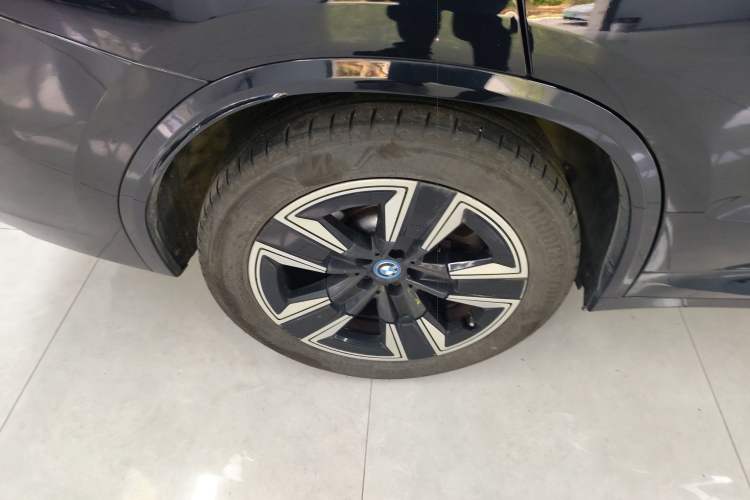 Used BMW iX3 2022 Leading Model Right Rear Wheel Hub