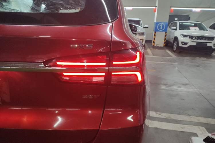 Used Roewe RX5 2018 20T Two-Wheel Drive Manual Flagship Edition