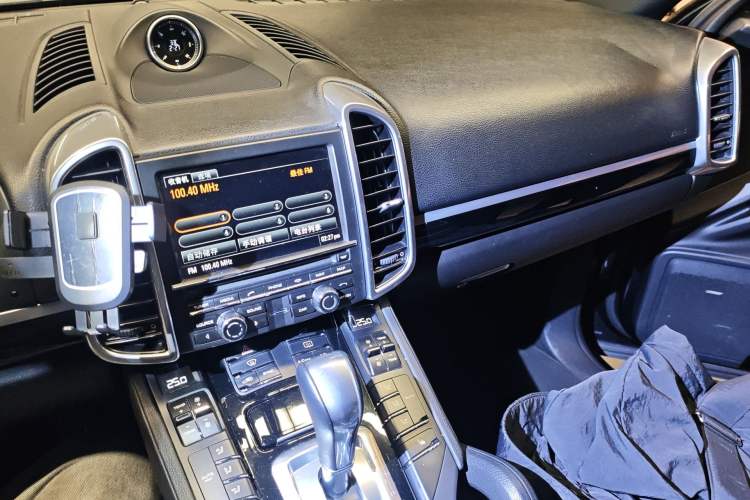 Used Porsche Cayenne 2011 Cayenne S 4.8L Audio And AC Panel