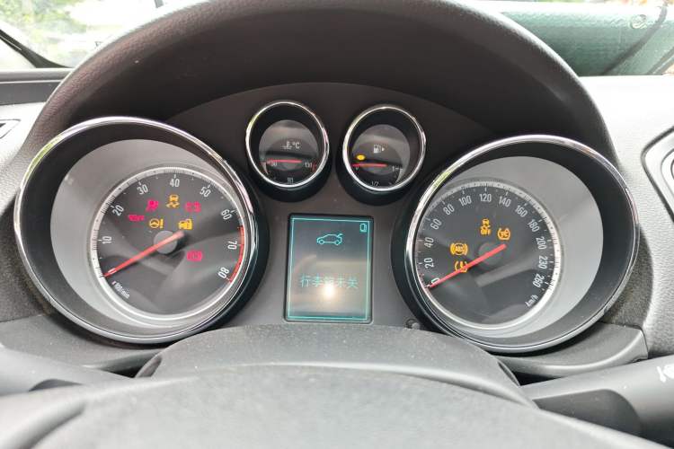 Used Buick Regal 2015 1.6T Leading Technology Model Instrument Cluster