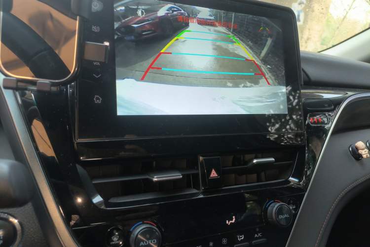 Used Toyota Camry 2021 2.0G Luxury Edition
