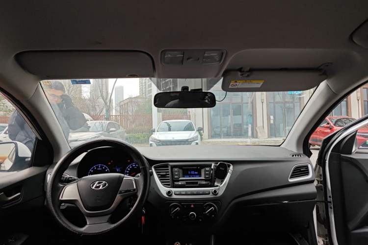 Used Hyundai Verna (new generation) 2016 1.4L Manual Cool Edition GLS
