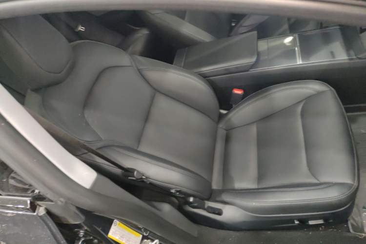 Used Tesla Model 3 2023 Rear-Wheel-Drive Version
