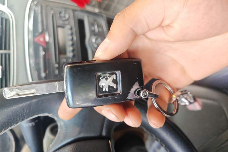 Used Peugeot 308 2013 1.6L Automatic Fashion Model