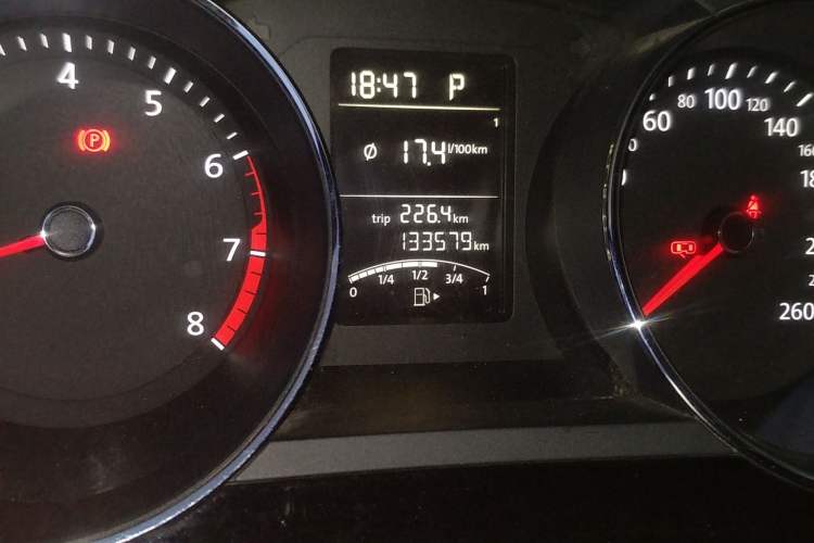 Used Volkswagen Sagitar 2015 1.6L Automatic Comfort Model Odometer Close Up