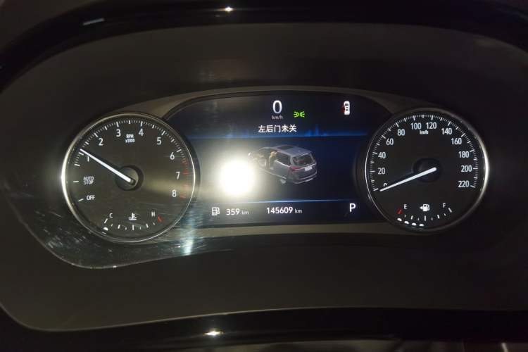 Used Buick GL8 2020 Land Cruiser Executive Class 652T Comfort Model
