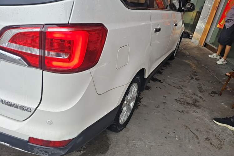 Used Baojun 730 2016 1.8L iAMT Comfort Version 7 Seats