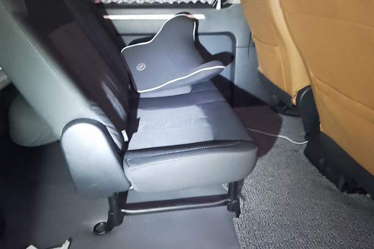 Used FORTHING Lingzhi M5 2022 Passenger Version Standard Model 9-Seater