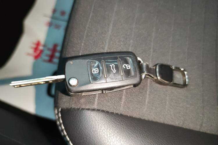 Used Volkswagen Tiguan L 2016 280TSI Automatic Two-Wheel-Drive Silk Road Style Edition
