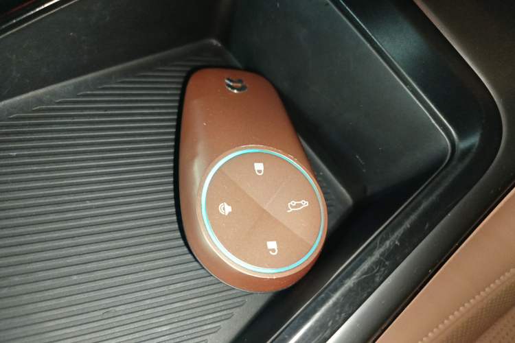 Used Nio ES8 2020 415 km Range 6-Seater Version