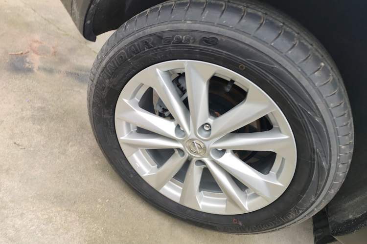 Used Nissan Qashqai 2017 2.0L CVT Elite Edition China V Standard Exterior 5