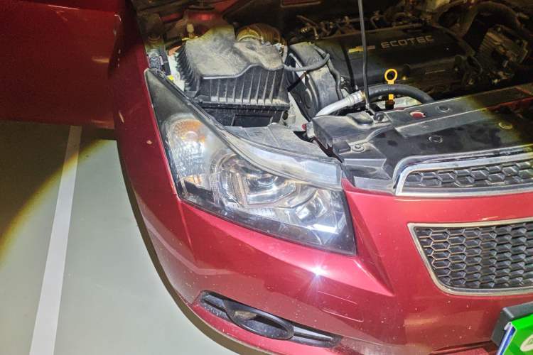 Used Chevrolet Cruze 2013 1.8L SE AT Right Front Headlight