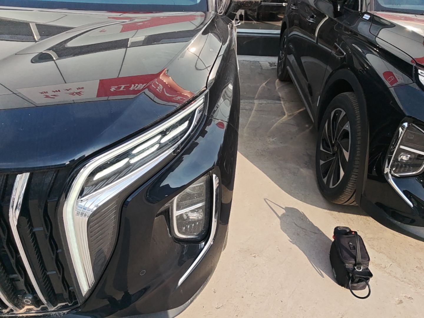 Hongqi HS7 PHEV 2024 2.0T PHEV Four-Wheel Drive Flagship Edition 7 Seats — снимка 8
